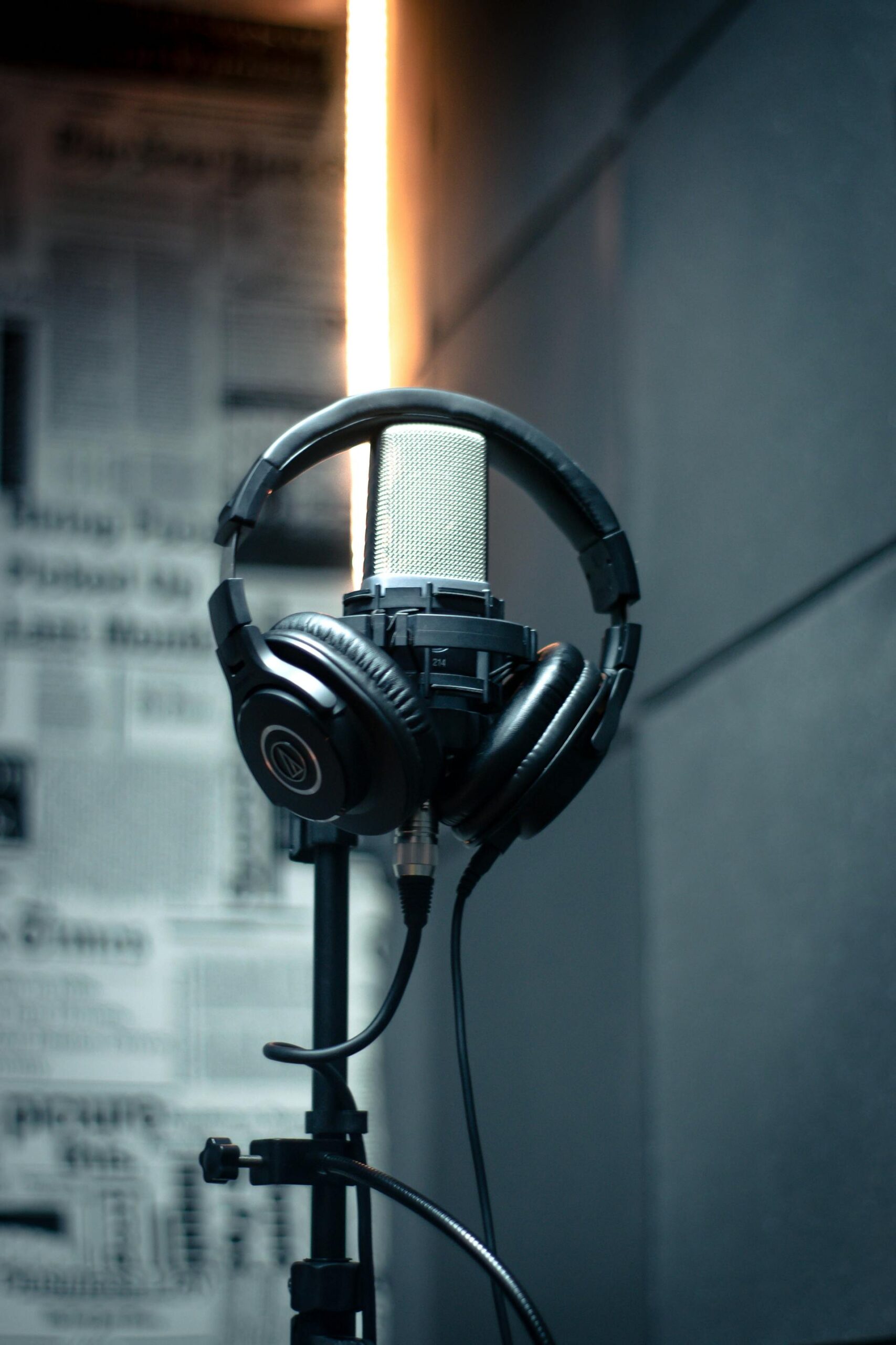 Wireless Bluetooth Headphones with Hybrid ANC and Hi-Res Audio