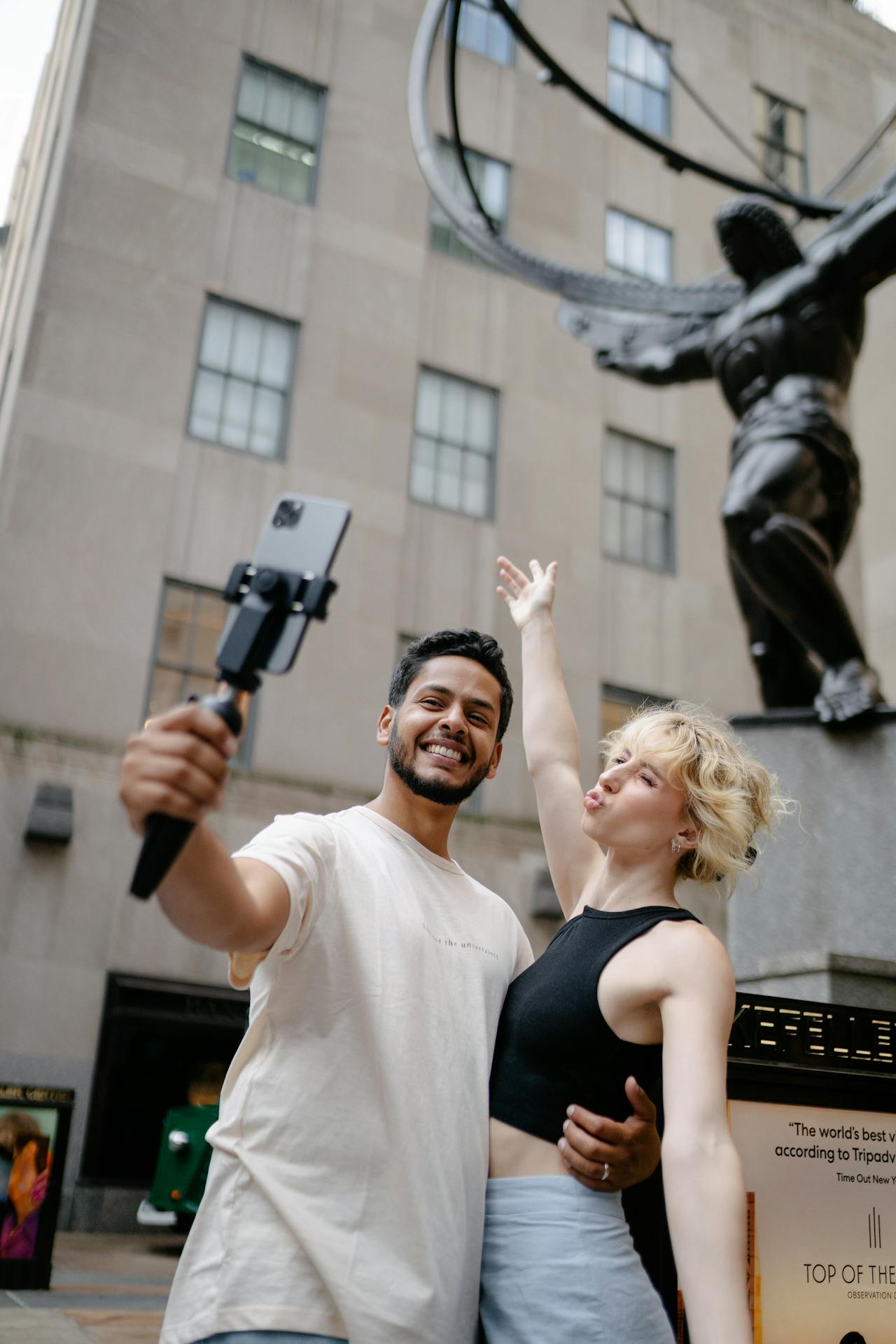Bluetooth Smartphone Shutter Grip with Camera Handle Stabilizer